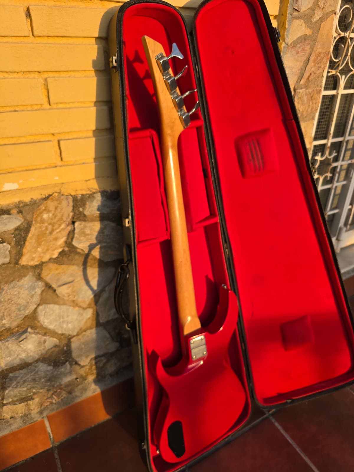 Bajo eléctrico Hard - Imagen 4